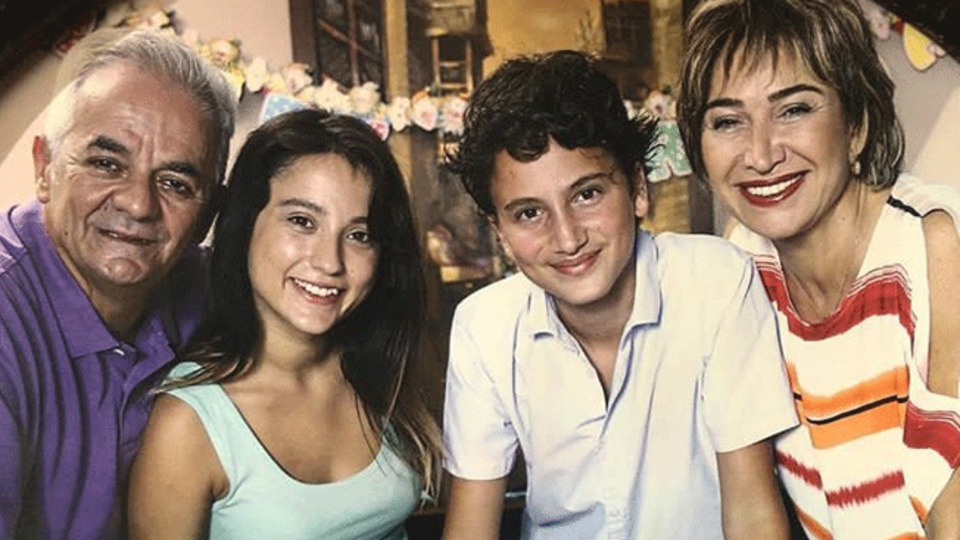 Görevimiz Tatil filmi oyuncuları kimler?