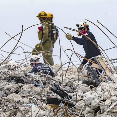 Miami'deki facia sürüyor