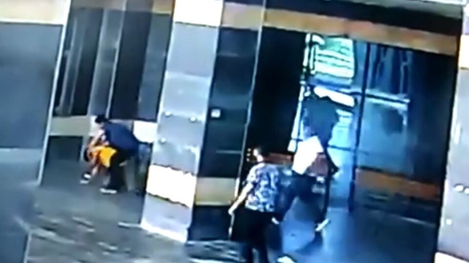 İki doktor arasında yumruklu kavga!