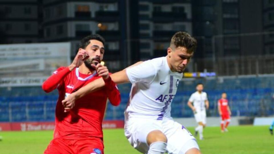 Seyfettin Anıl Yaşar'ı Rizespor kaptı