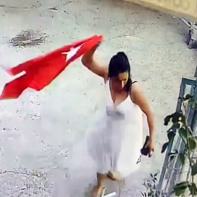 Adana'da Türk Bayrağına çirkin saldırı!