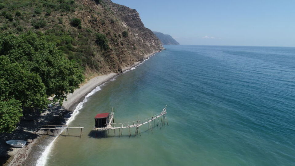 Mavi ve yeşilin buluştuğu yer