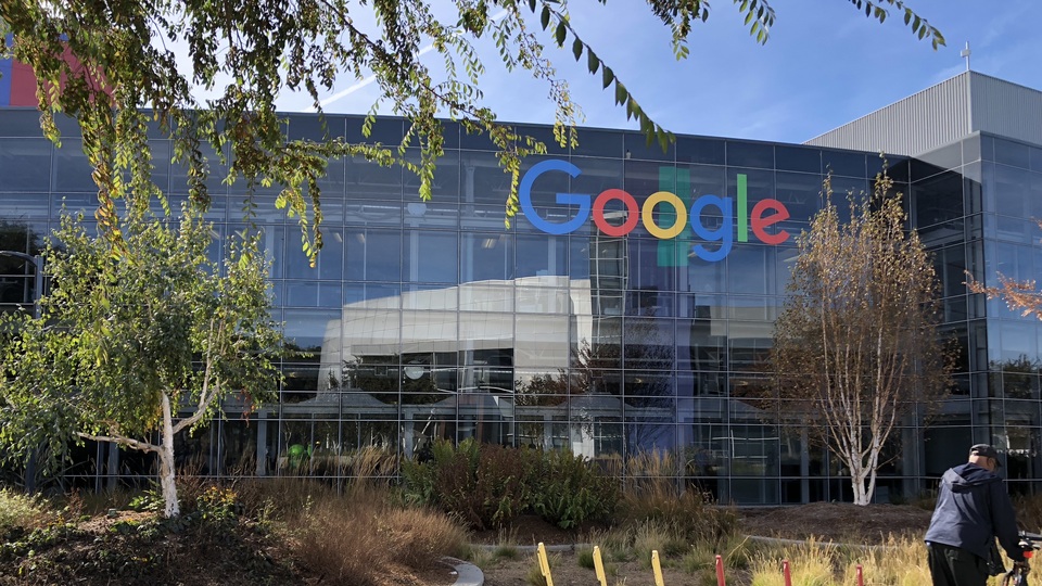 Google'a bir darbe daha