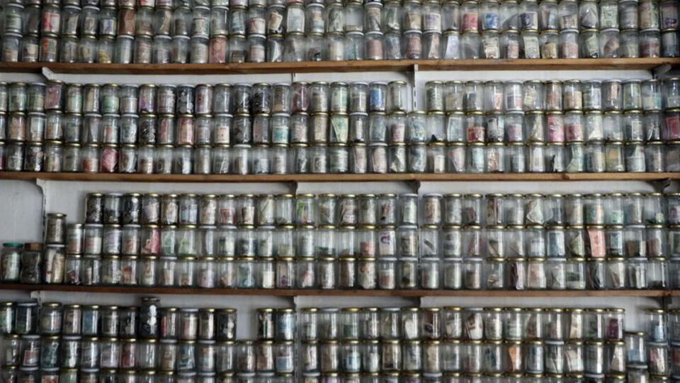 31 yılda topladı... Ağırlığı 4 ton!