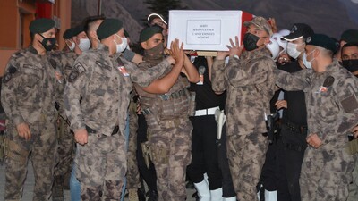 Şehit emniyet müdür yardımcısı için tören