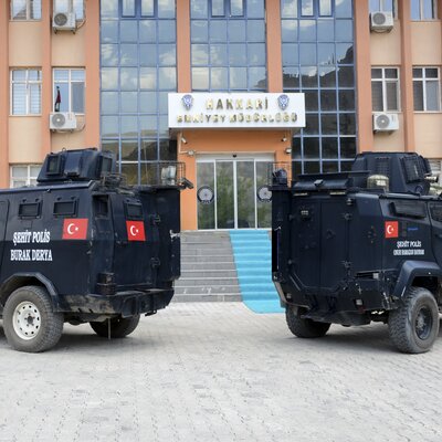 Hakkari İl Emniyet Müdür Yardımcısı'na silahlı saldırı!