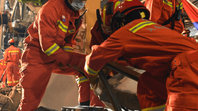 Çin'de otel binası çöktü: 9 kişi kayıp