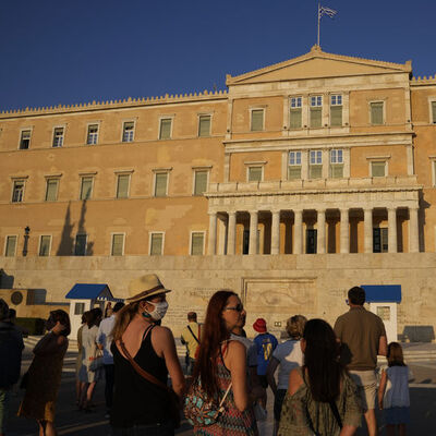 Yunanistan'da vakalar 10 kat arttı: Sert tedbirler!