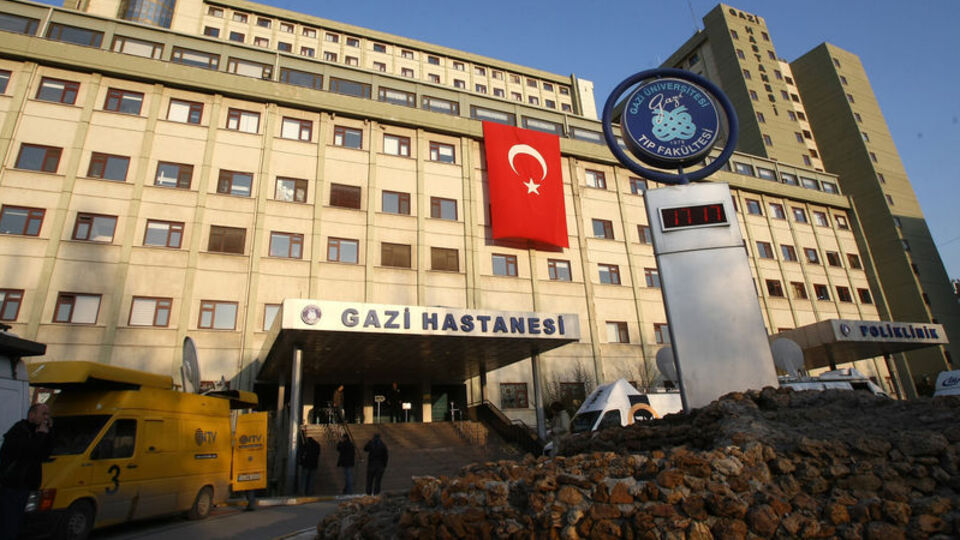 Gazi Üniversitesi Hastanesi Müdürü'ne bıçaklı saldırı