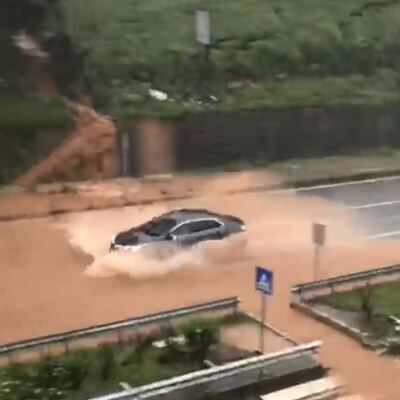 Rize'de sağanak sonrası korkutan görüntüler!