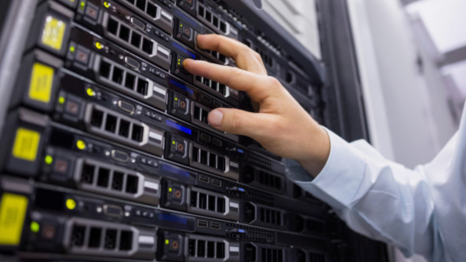 'Hosting' şirketine sızmışlar!