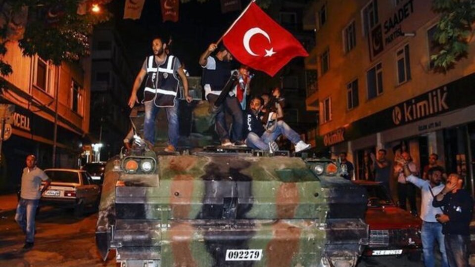 Saat saat 15 Temmuz'da yaşananlar