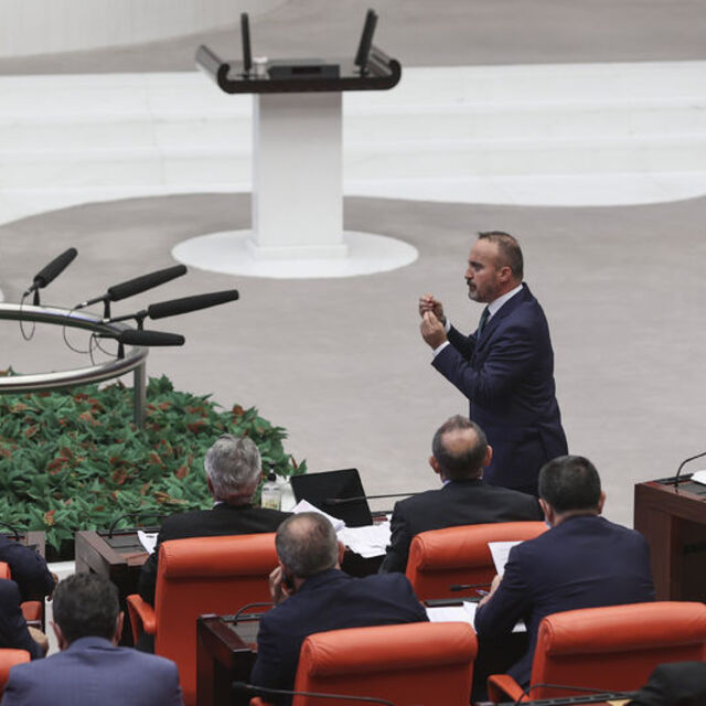 "Öcalan TRT'ye değil, TRT Kürdi'ye çıktı"