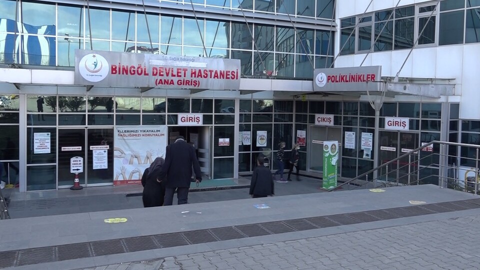 Görevi başındaki doktora saldırı!