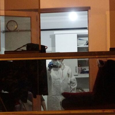 Polis, eşini silahla vurdu