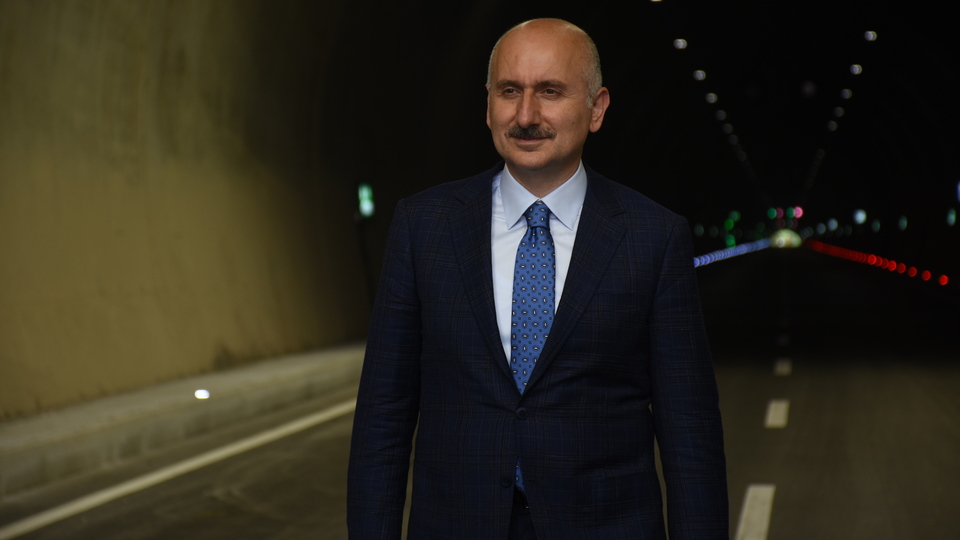 Kara yollarında bakım çalışmasına 'bayram' arası