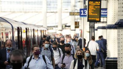 İngiltere'de vaka sayısı 50 bine yaklaştı!