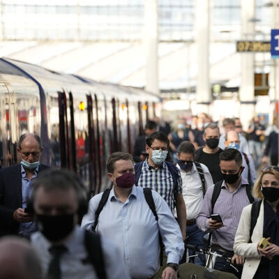 İngiltere'de vaka sayısı 50 bine yaklaştı!