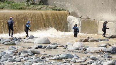 Felaketin izleri silinirken, 2 kişi aranıyor