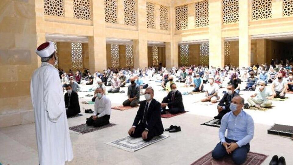 Bursa Cuma namazı saati kaçta?