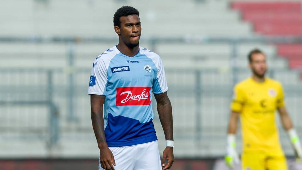 Antalyaspor'a ABD'li golcü