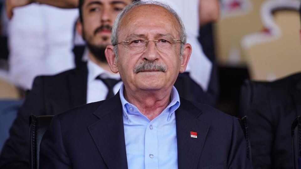 Kılıçdaroğlu'ndan futbol kulüplerine destek