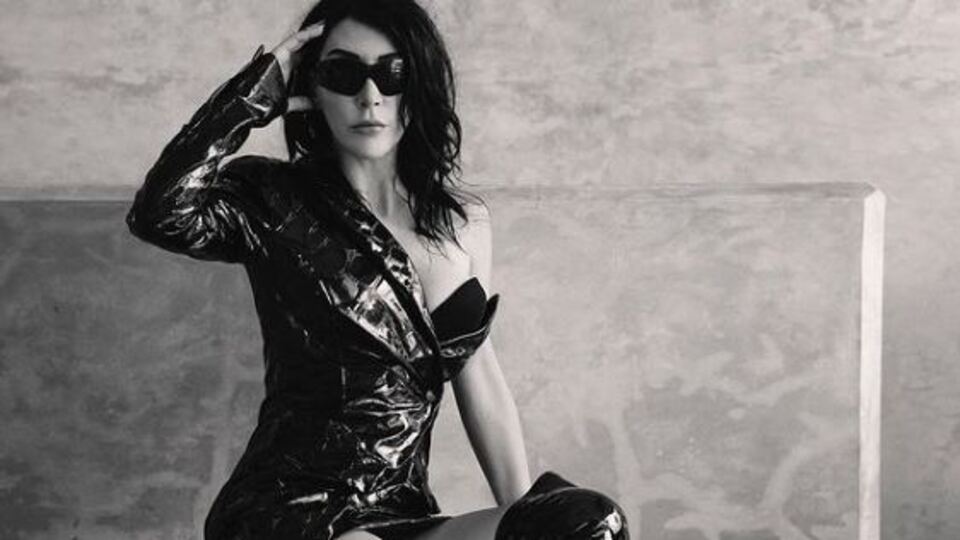 Hande Yener kimdir?