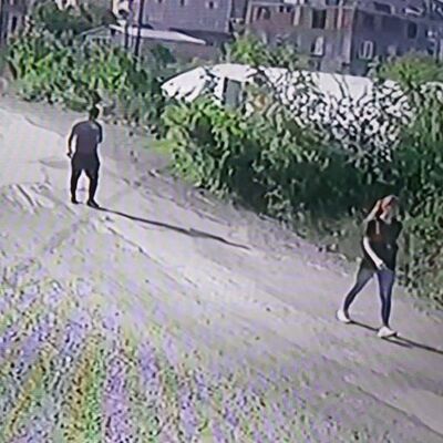 Genç kızın başının taşla ezildiği mahallede protesto