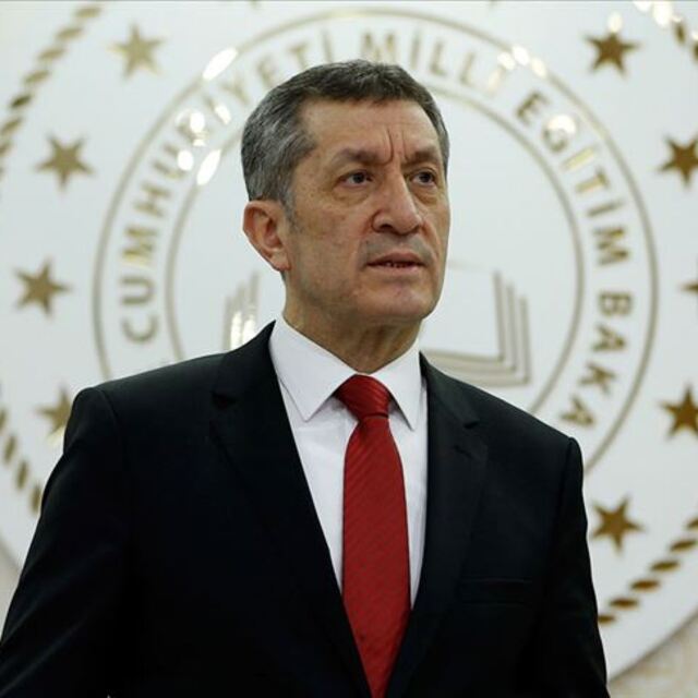 Milli Eğitim Bakanı Selçuk'tan okulların açılacağı tarih açıklaması
