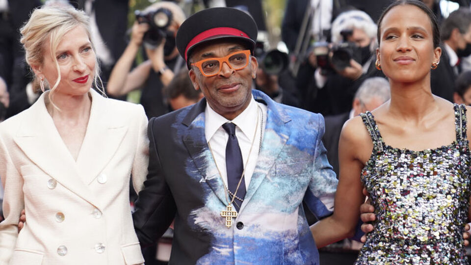 Cannes jürisinden 'Altın Gaf'!