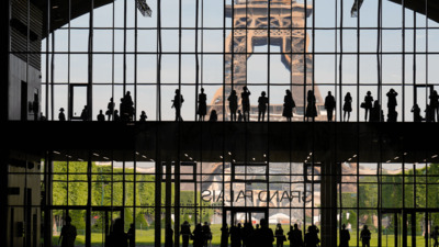 Fransa'dan AB ülkelerine Covid-19 testi şartı