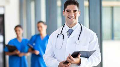 Arefe günü hastaneler açık mı?