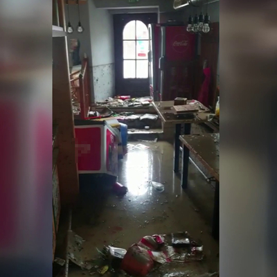 Sele kapılan Türk çifti komşuları kurtardı!