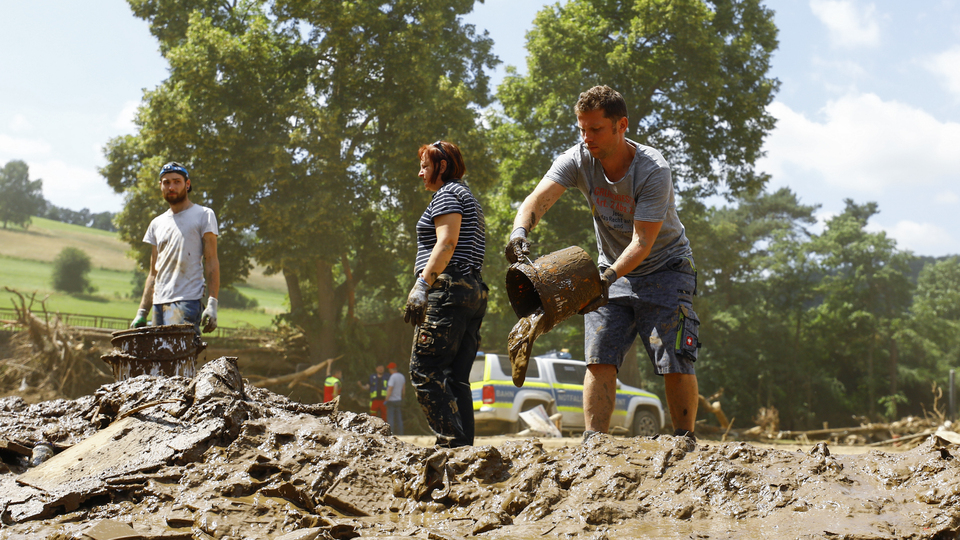 Almanya'da sel felaketinde dram büyüyor