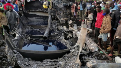 Kenya'da akaryakıt tankeri patladı