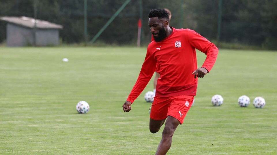 Aaron şoku! 6 ay yok