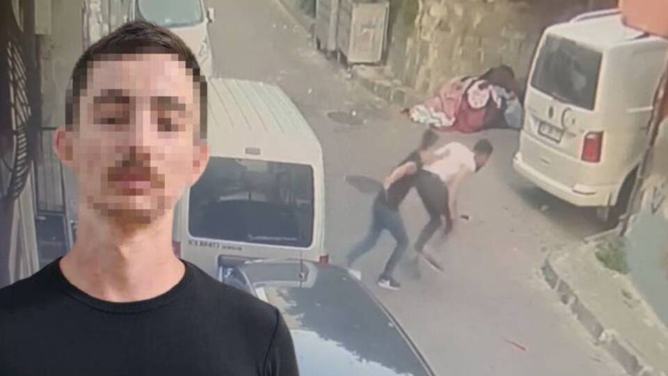 Dehşet anı! Sokakta defalarca bıçakladı