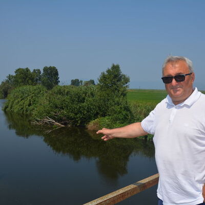 Siyaha büründü, Marmara'ya dökülüyor!