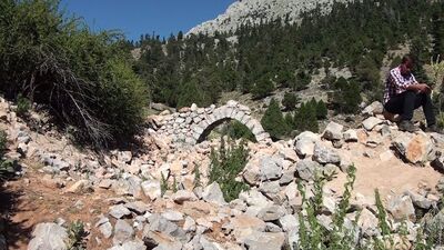 Bir tarih talanı daha!