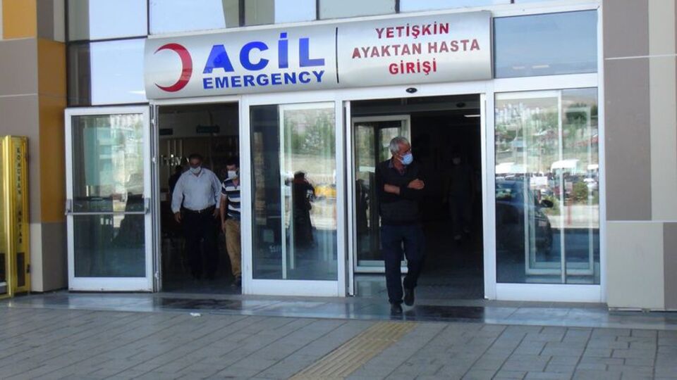 "Acemi kasaplar" hastanelik oldu