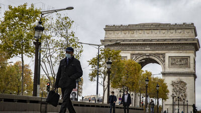 Fransa'da vaka sayılarında 'daha önce görülmemiş hızda' artış