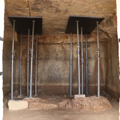 16 metrelik toprak dolgunun altından çıktı