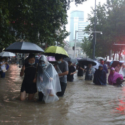 Çin'de sel! 18 kişi yaşamını yitirdi