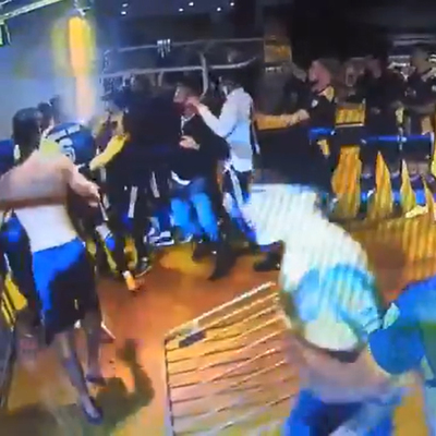 Boca Juniorslı oyuncular, polisle çatıştı