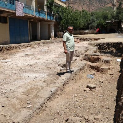 Evinin avlusundan çıktı, taşınması 3 yıl sürdü