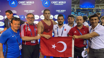 Rıfat Eren Gıdak, yıldızlarda dünya şampiyonu