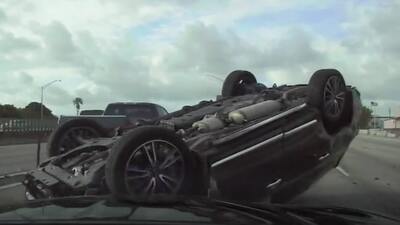 ABD'de otoyolda, filmleri aratmayan polis kovalamacası