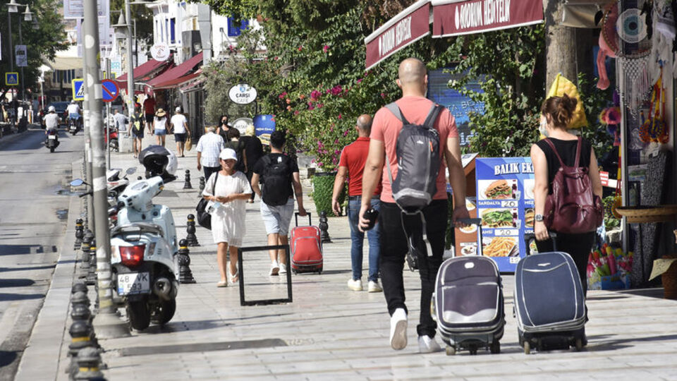 Koronavirüs vakaları 10 günde 2 kat arttı