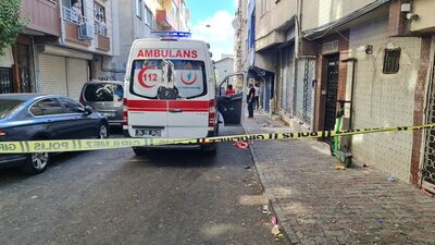 Cinnet! Baba dehşeti! Kızını boğdu, kendi bileklerini kesti, evi yaktı