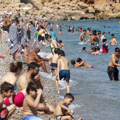 Tıklım tıklım! Sosyal mesafe unutuldu